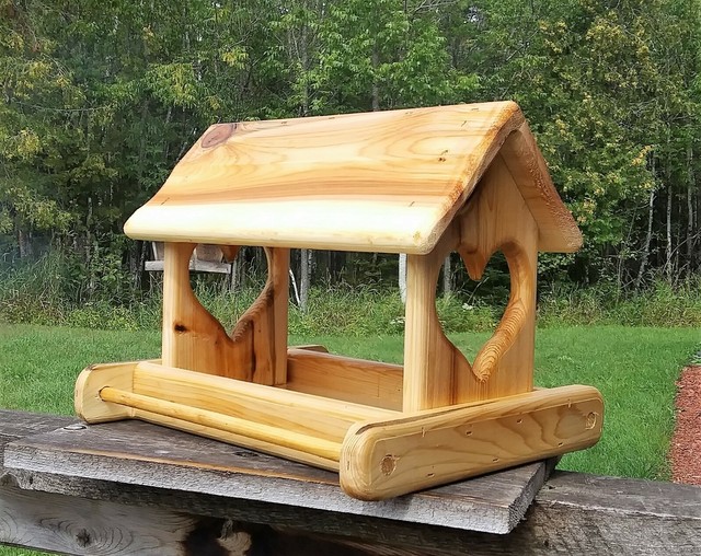 Large Cedar Wood Fly Through Platform Bird or Squirrel ...