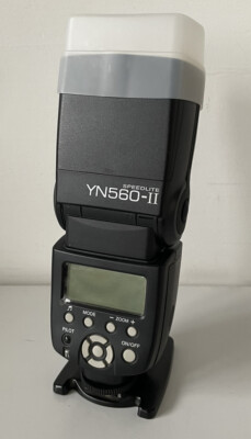 YONGNUO Speedlite YN560-II Blitz für Kamera