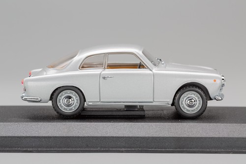 Alfa Romeo Giulietta Sprint Coupé 1960 Met Grey DETAIL CARS 1:43 - Imagen 7 de 16