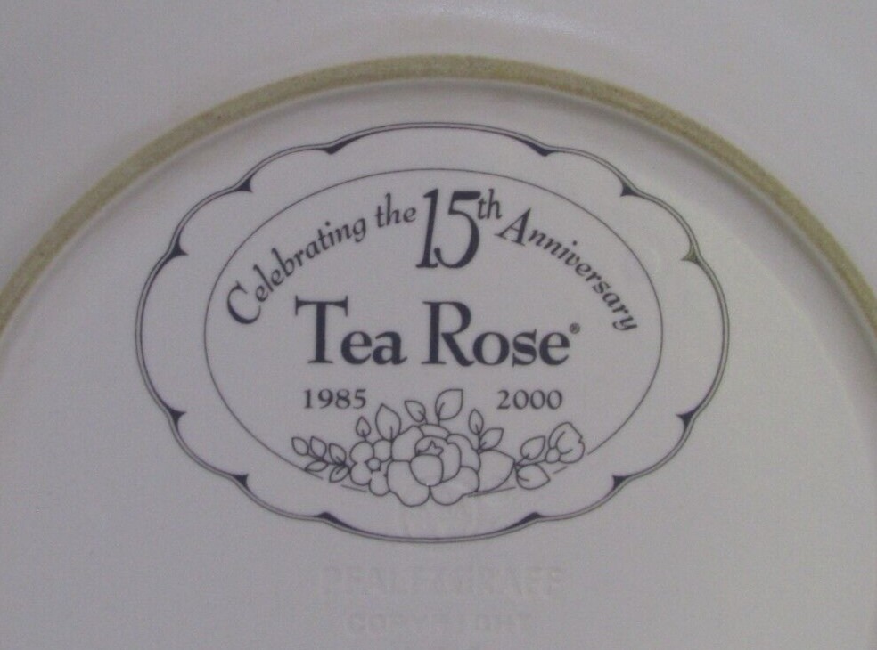 Pfaltzgraff Tea Rose 10"  15th Anniversary Commemorative  Dinner Plate  (1)  USA