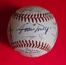 1972 NY METS TEAM SIGNED BASEBALL WITH WILLIE MAYS TOM SEAVER YOGI BERRA JSA LOA