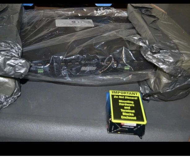 Altronix HubWayEXP UTP Power Injector Hub - 16 Channel Open Box New MSRP $549.99 - Image 4 of 4