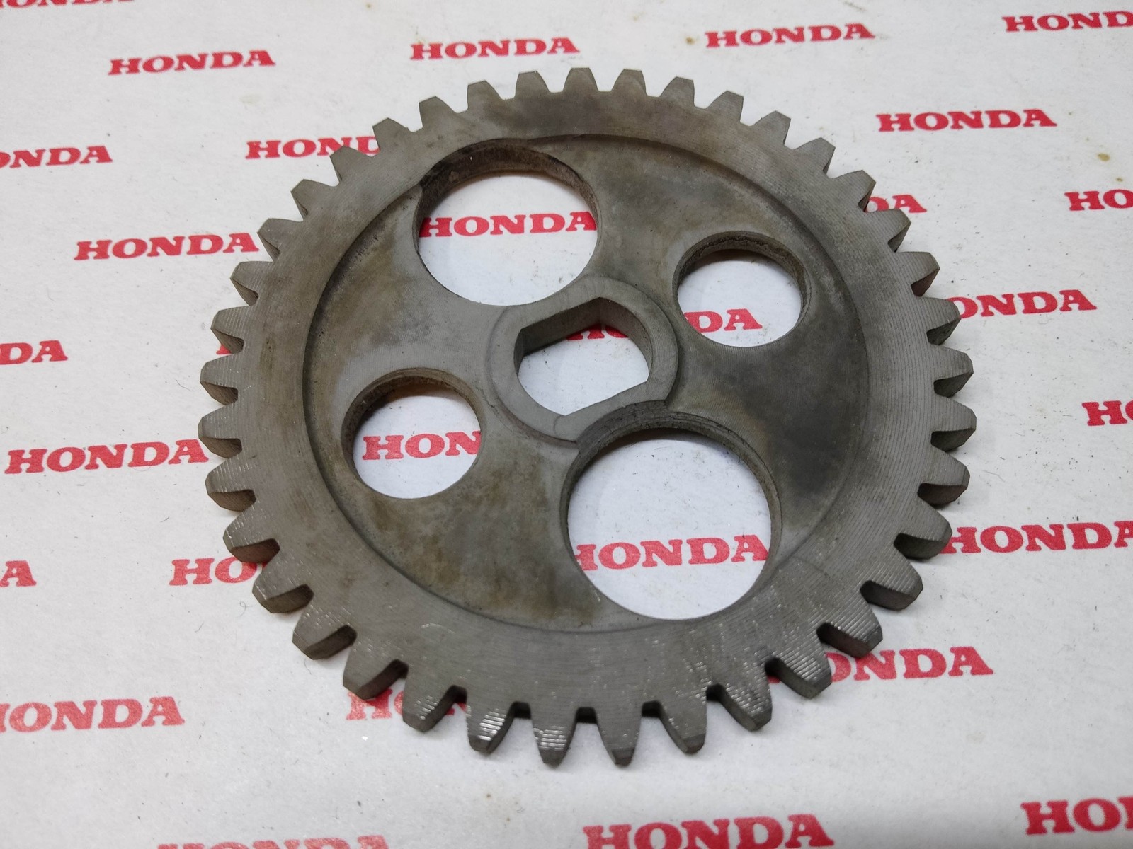 Pignon de pompe à huile HONDA CG125 pour réparer une baisse de pression d'huile