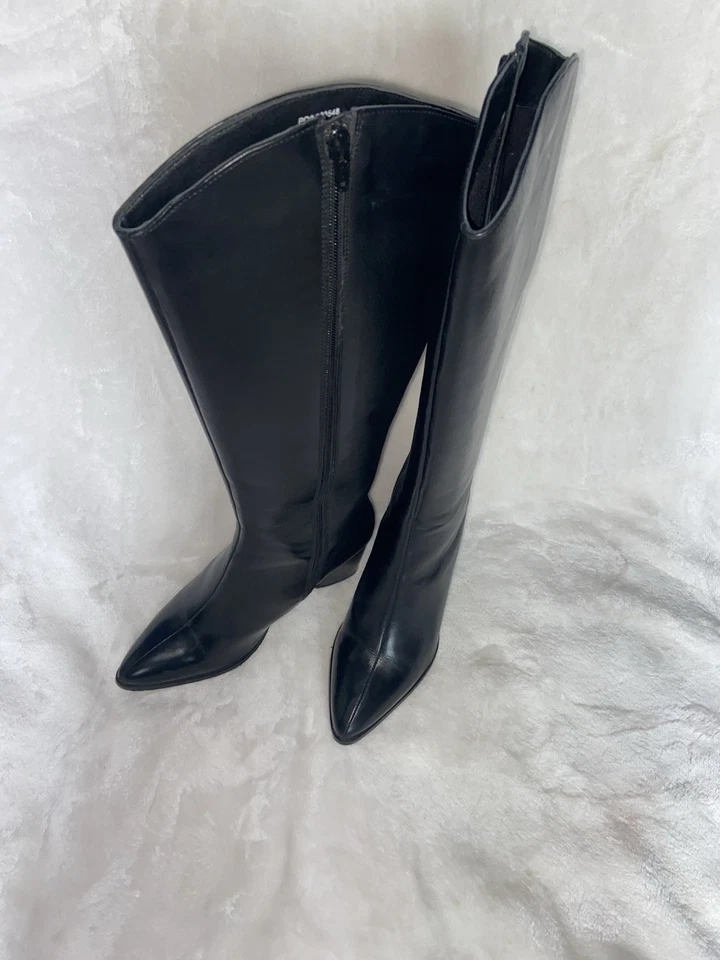 Botas de cuero negras Journee Signature Laila usadas en excelente estado - (talla 9, pantorrilla regular) Foto 3 de 4