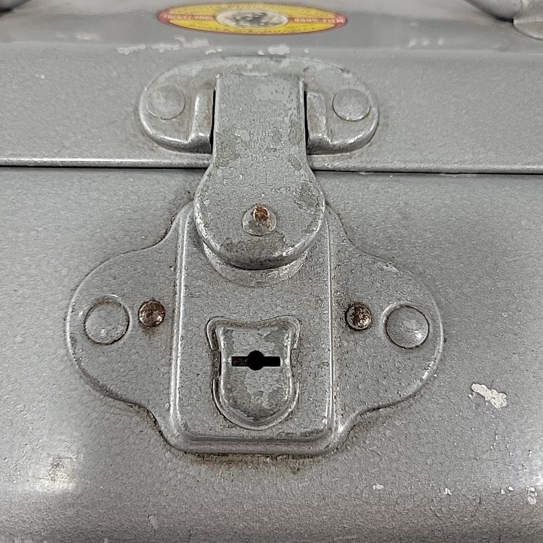 Vintage Simonsen Chicago Metal Products Cantilever 4 Tray Tackle Box - Tool Box