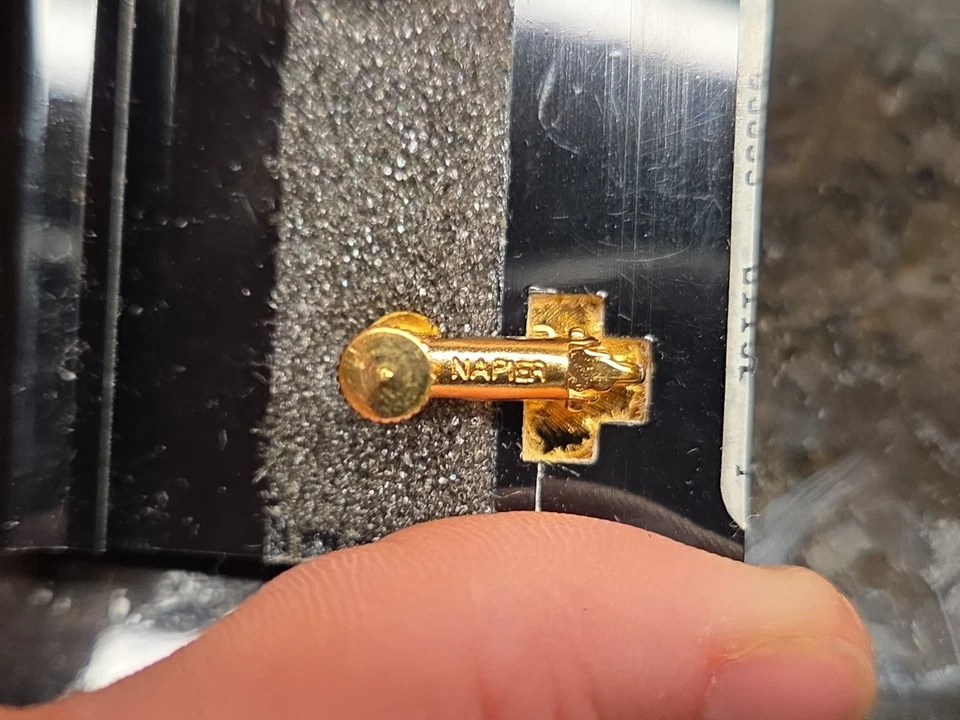 Винтажные серьги-клипсы Napier с искусственным жемчугом золотистого цвета овальная подписанная оригинальная карта - Изображение 3 из 4