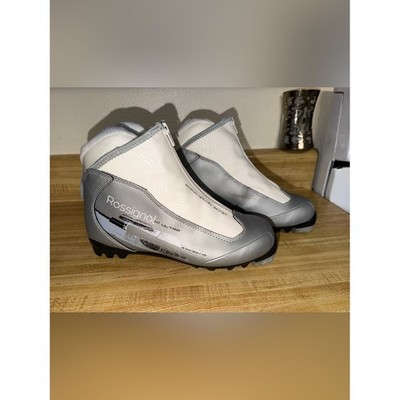 Rossignol women's X-1 Ultra FW size 40 US size 9.5 cross country ski boots