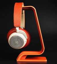 Modern 3D Printed Headphone Stand   Sleek Desktop Headset Holder