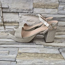 Bandolino Champagne Glitter Ankle Strap Heels Sandals Size 7.5 | 3” Heel