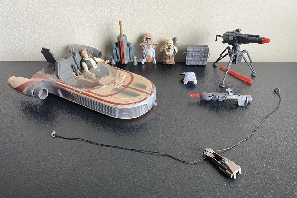 Lote de 99 figuras de acción Kenner / Hasbro Star Wars + Land Speeder! Foto 2 de 4