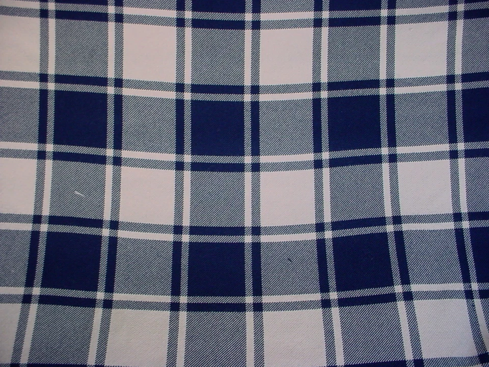 1-7/8Y Ralph Lauren LFY66888F Avery Rock Plaid Indigo Ivory Upholstery Fabric - Image 4 of 4