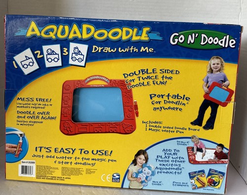 New Aquadoodle Draw With Me Go N' Doodle Travel On The Go 2005 - Picture 2 of 2