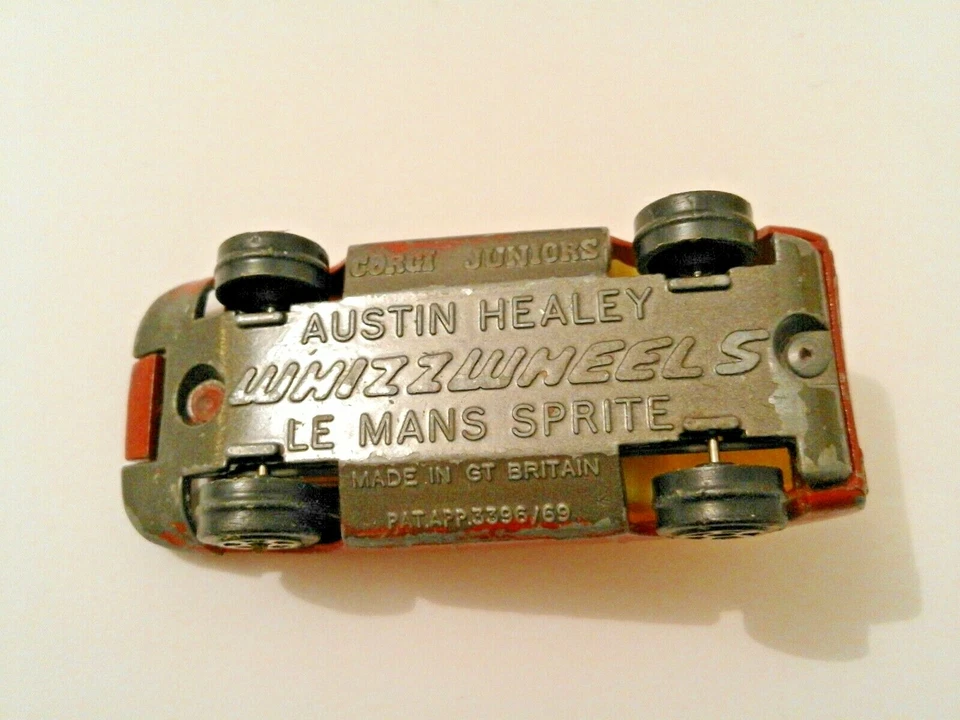 Corgi Juniors No.11 Whizzwheels Rojo Diecast Austin Healey Sprite Le Mans 1971 Foto 3 de 4