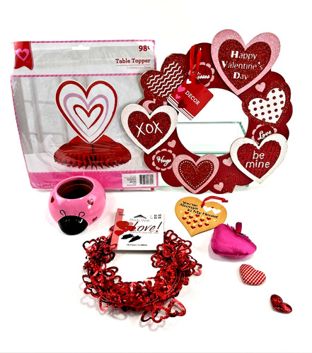 Valentine's Day Decorations New & Preowned Hearts Wreath Tinsel Ornament Planter