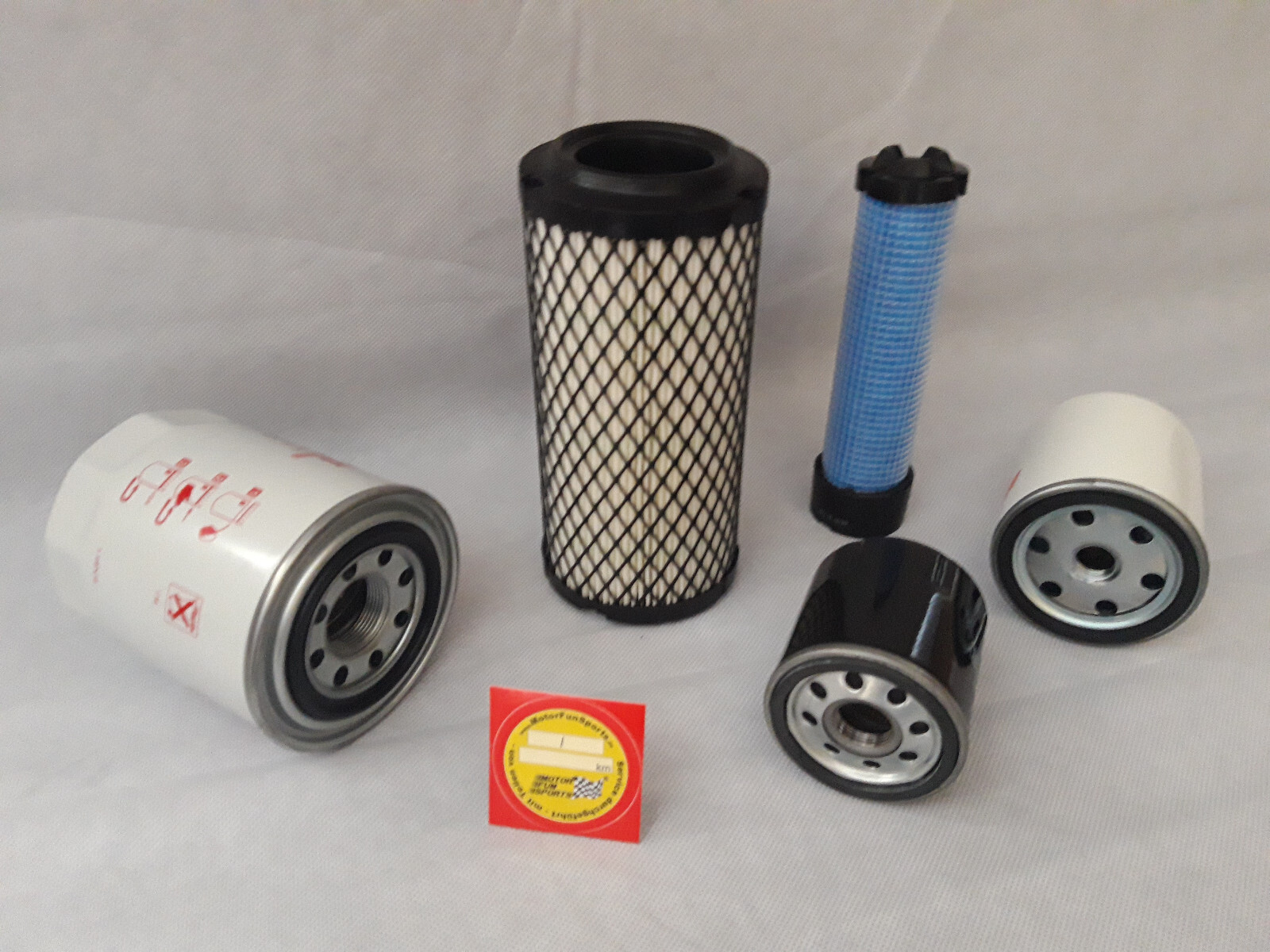 Filter Set (medium) for Bobcat 320 D with engine Kubota D722E from SN 224511001