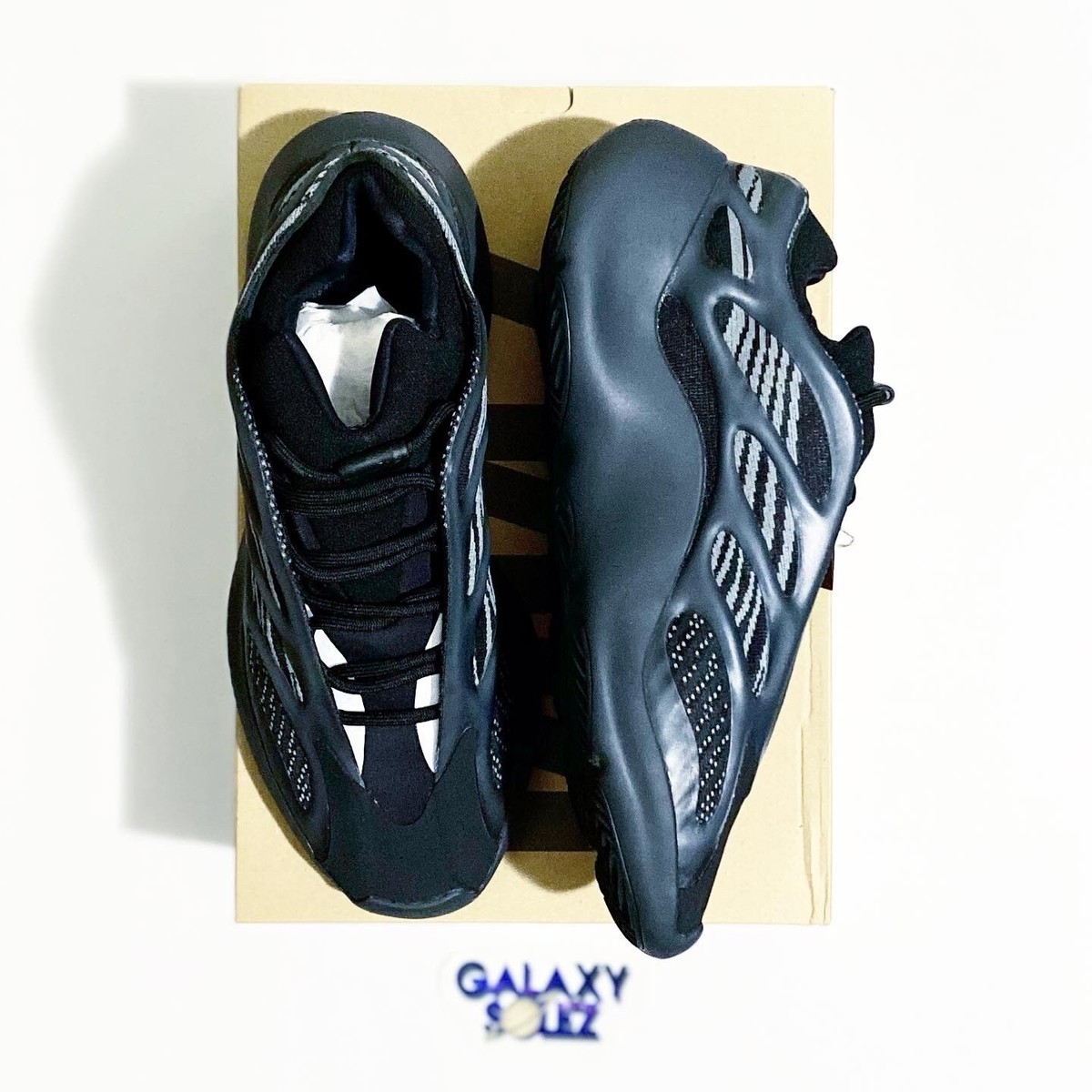 galactic glow yeezy