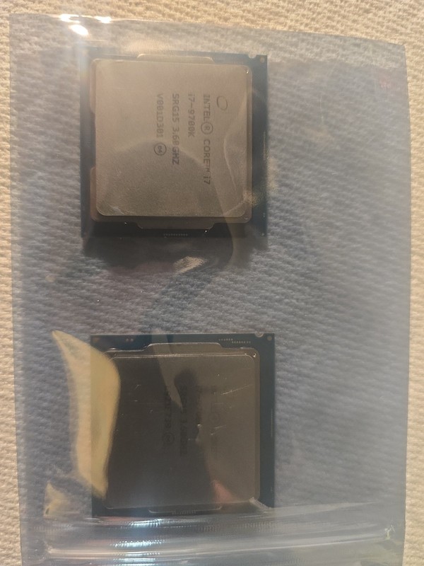 Lot 2. Intel Core i7-9700K CPU Processor 3.6GHz 8 core SRG15 FREE SHIPPING*