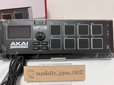 Akai Professional MPX8 Mobile SD Sample Player 8 Pad Controller W