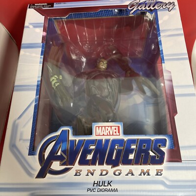 Marvel Gallery Avengers Endgame Tracksuit HULK Figure PVC Diorama