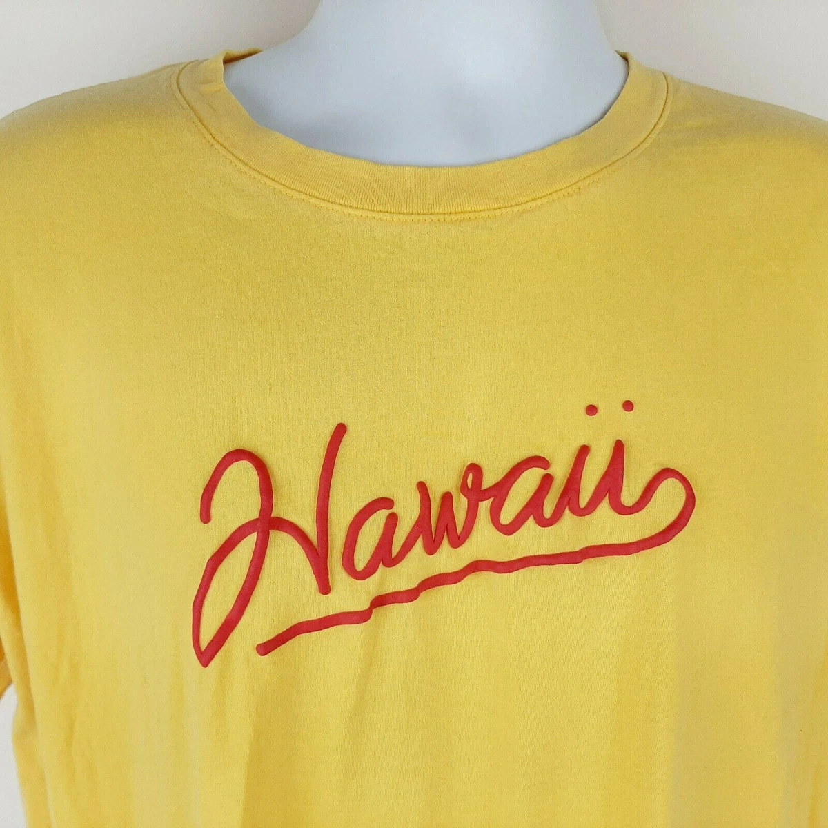 Hollister yellow hotsell t shirt