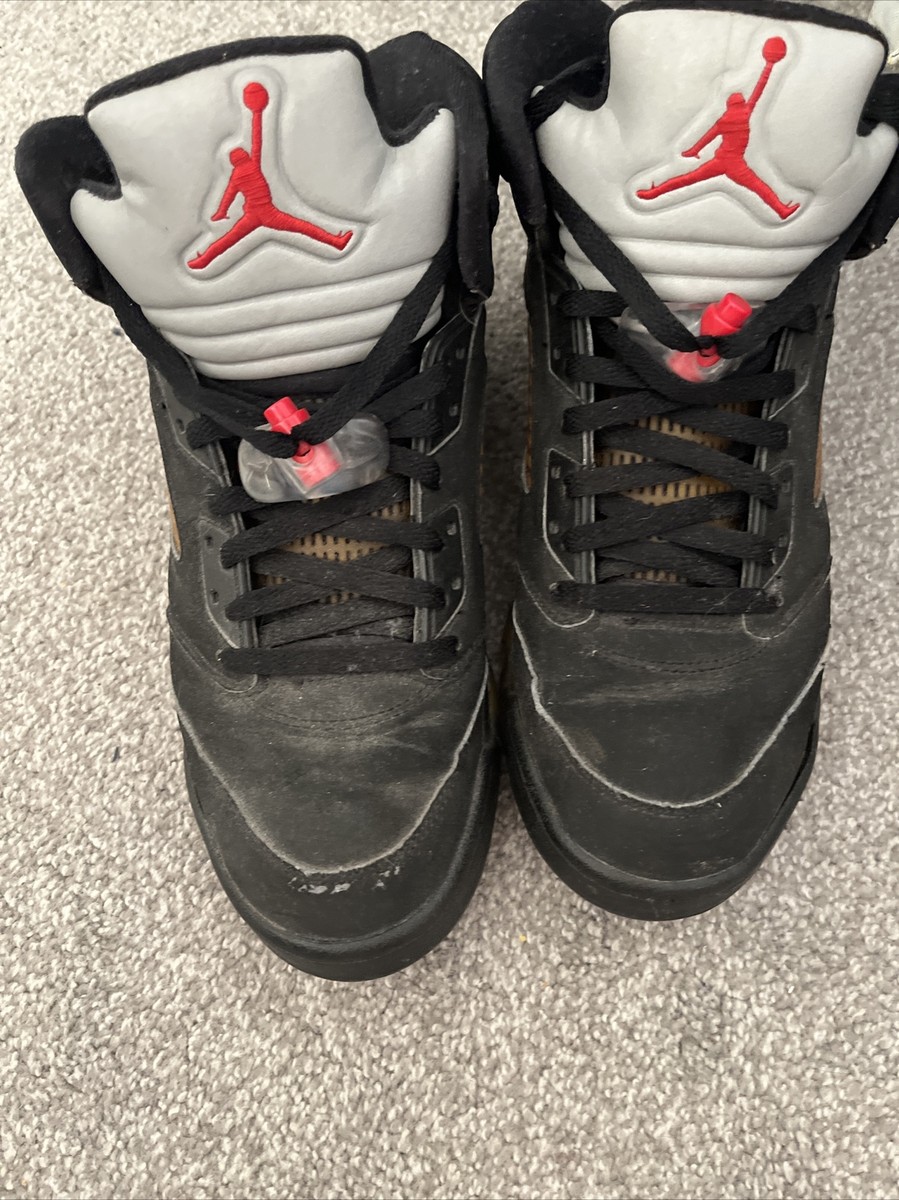 Air Jordan 5 Retro Black Metallic 10.5 USED - SOLE SEPARATION