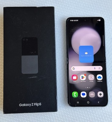 Samsung Galaxy Z Flip5 256GB Entsperrt Top Zustand 