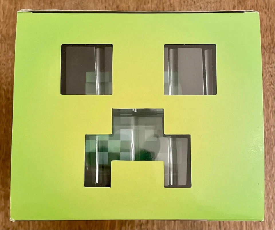 RARE LTD EDITION 2012 PIXELATED CREEPER 6" VINYL by Mojang and Jinx - Minecraft! - Image 2 of 4