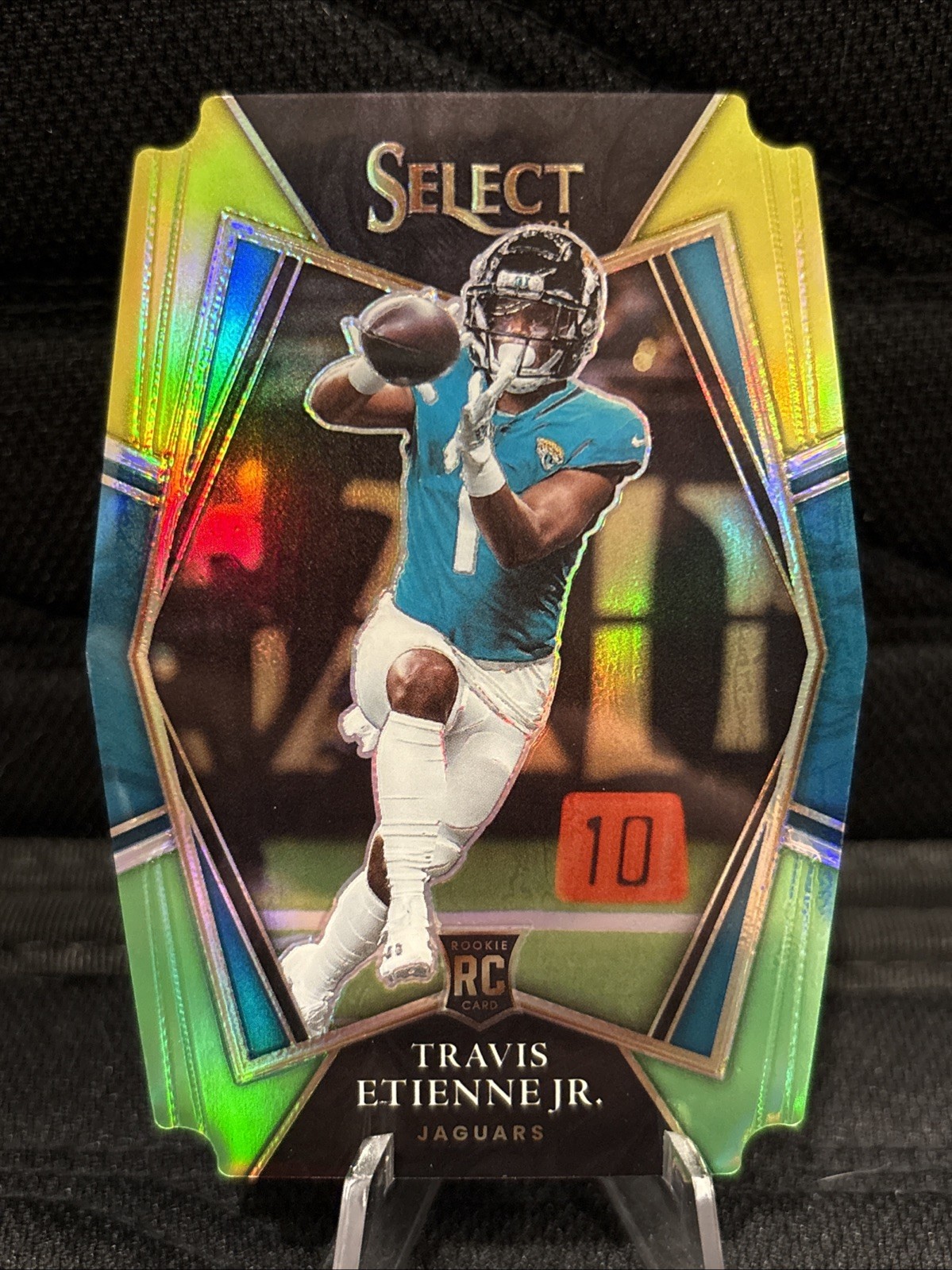 2021 Panini Select - Premier Level Travis Etienne #154 Green & Yellow Die Cut