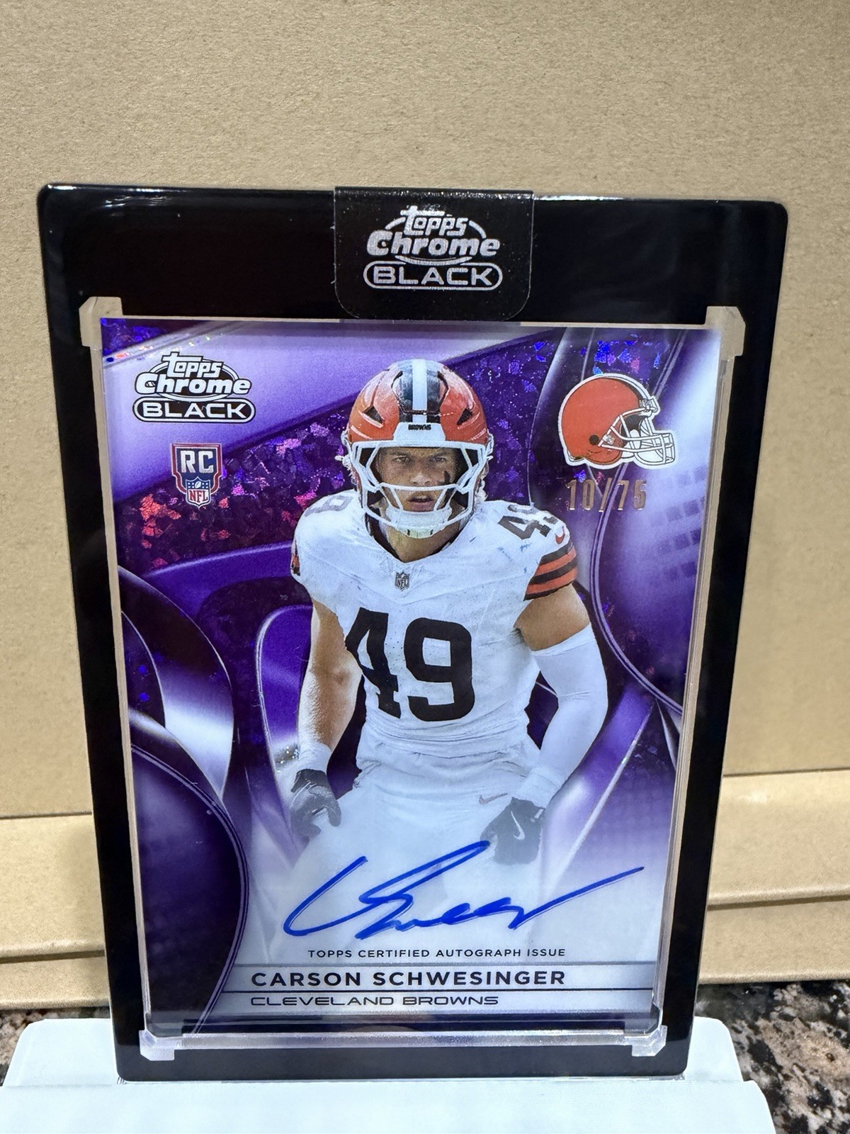 Carson Schwesinger Topps Chrome Black Rookie Autographs #CS Purple Refractor