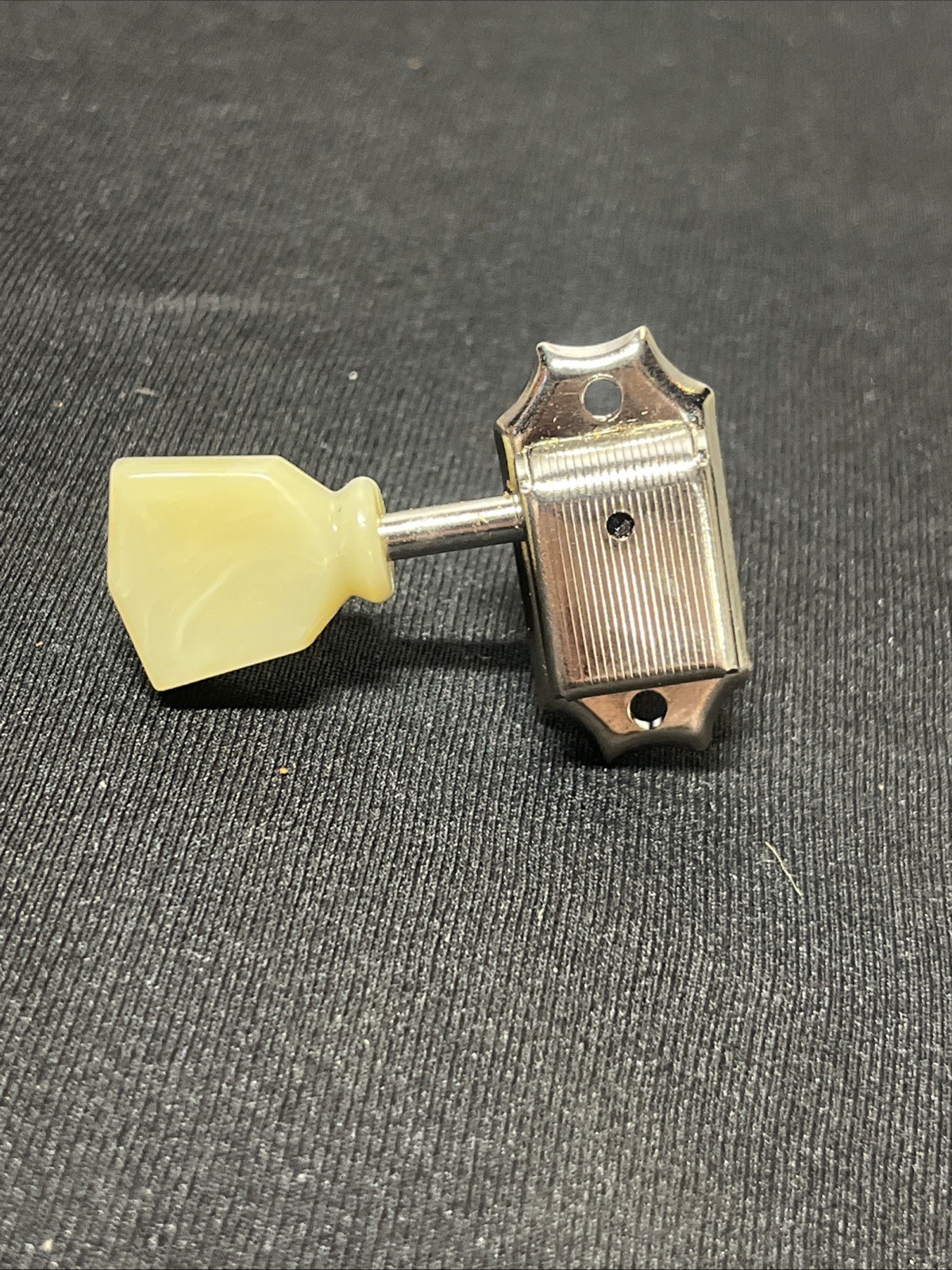 Gotoh SD90-SL Guitar Tuner Replacement