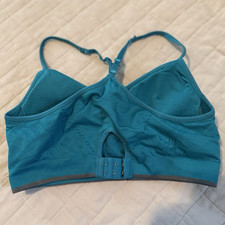 Fabletics Women's Teal Wireless Racerback Sports Bra M Hook Eye Closure