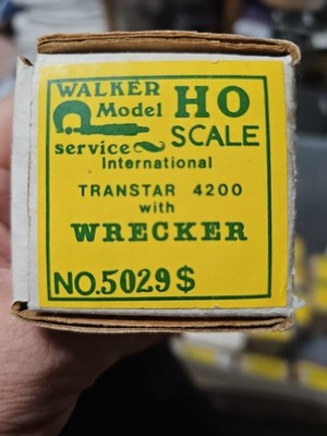 walker model service Ho Scale International Transtar 4200 W/Wrecker