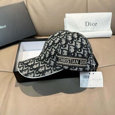 New Fashion Monogram Logo Embroidered Baseball Cap Unisex Adjustable Black White