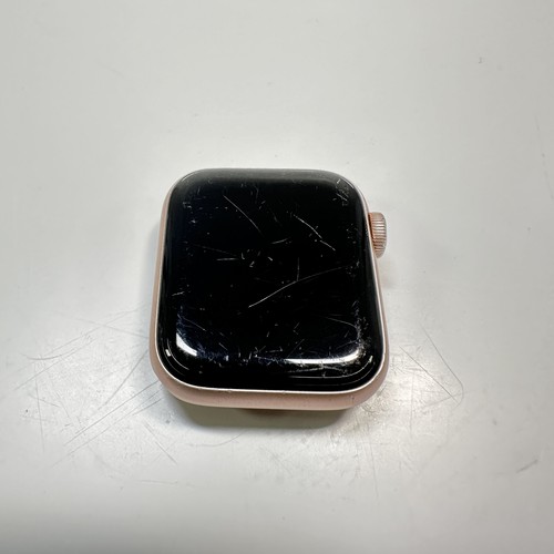 Apple 40mm Apple Watch Series 5 MWV72LL/A | Power Issue | For Parts