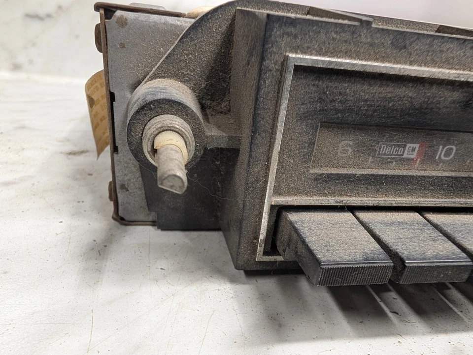 Radio estéreo vintage GM Delco AM TABLERO DE COCHE 90BPBK2 #16002120 Foto 2 de 4