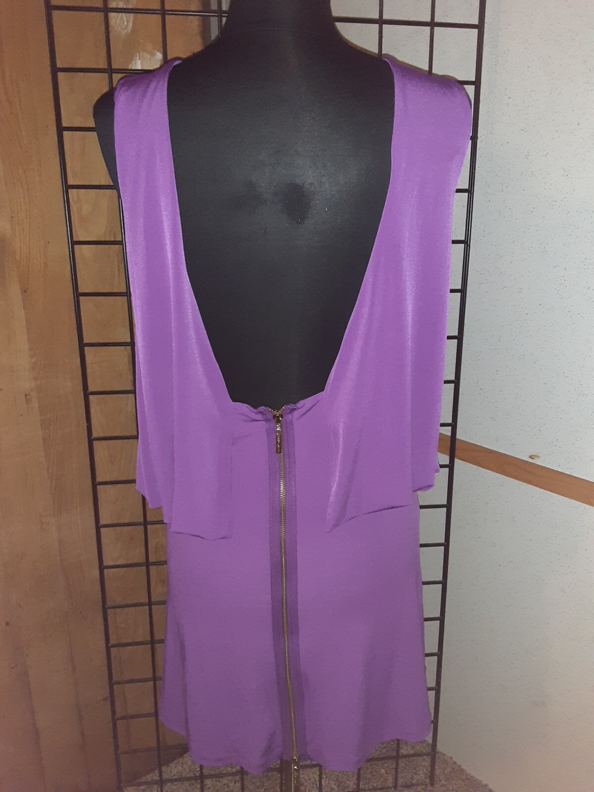 Picture 4 of 6