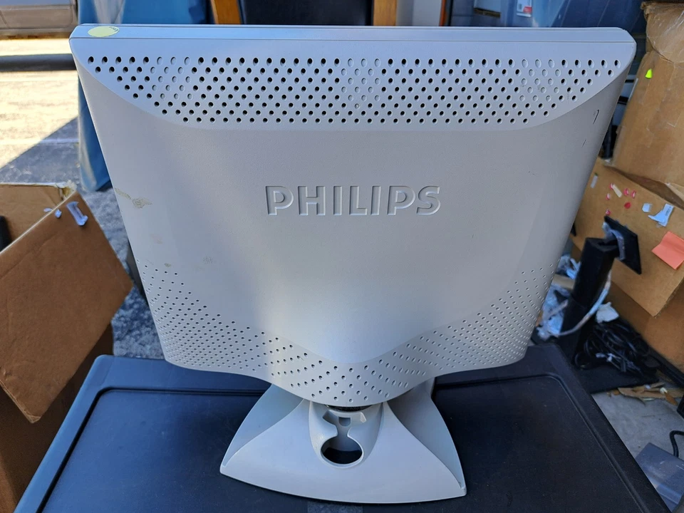 Phillips 150P1H/76 15" LCD Monitor - Image 4 of 4