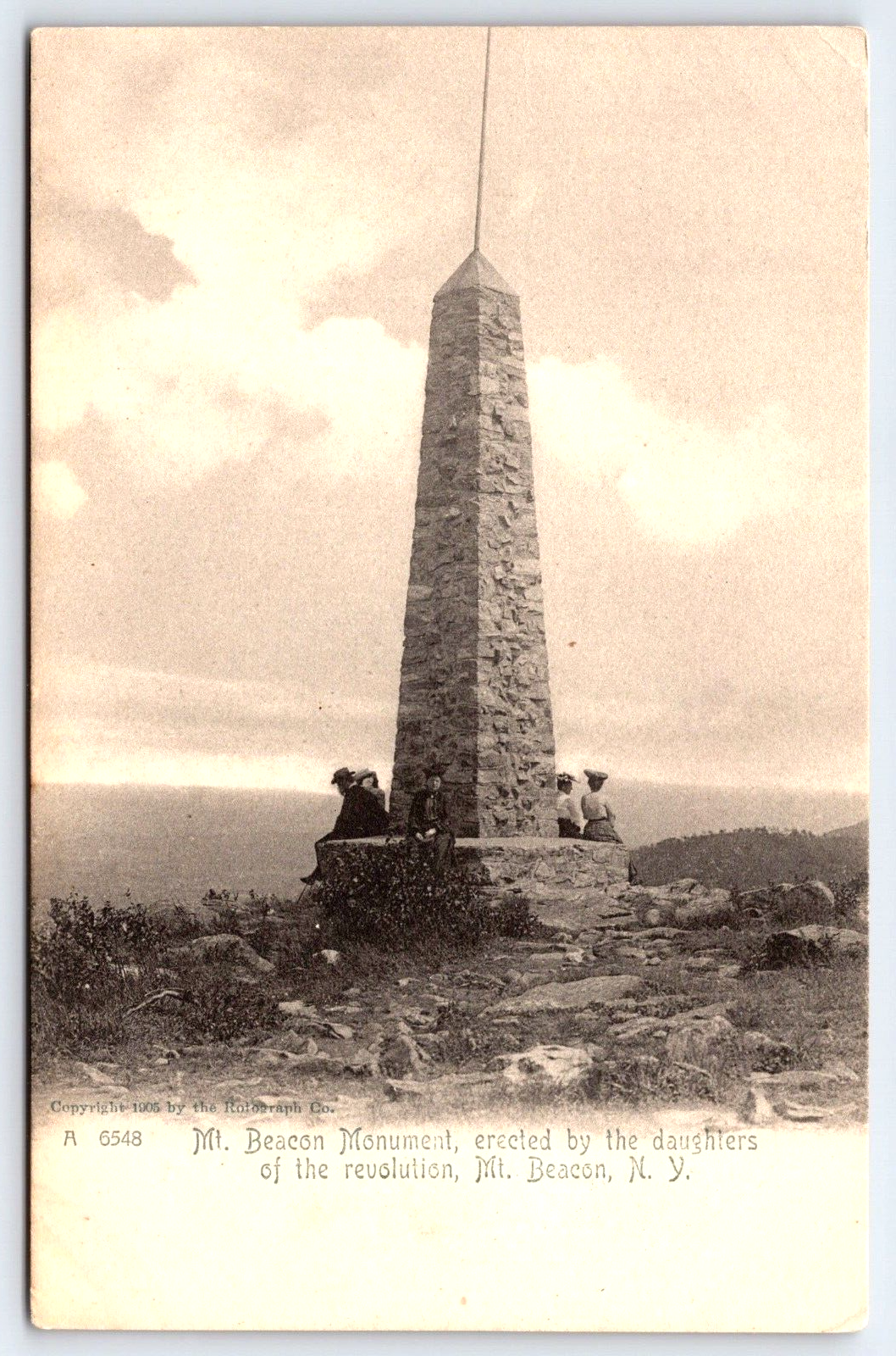 VINTAGE OLD ANTIQUE POSTCARD MT BEACON MONUMENT DAUGHTERS OF AMERICAN REVOLUTION