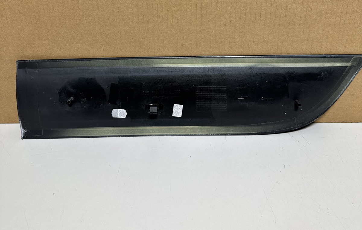 PORSCHE MACAN DOOR MOLDING TRIM RIGHT REAR 2019 2020 2021 OEM 