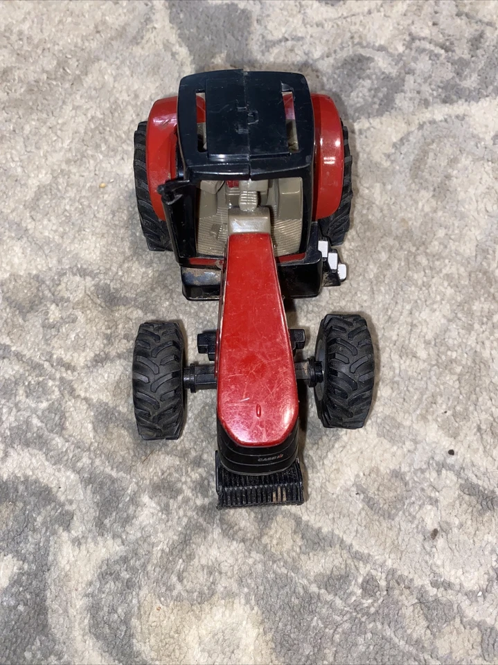 Tela vermelha de brinquedo para trator Tomy Case IH MX 305 - Imagem 2 de 4