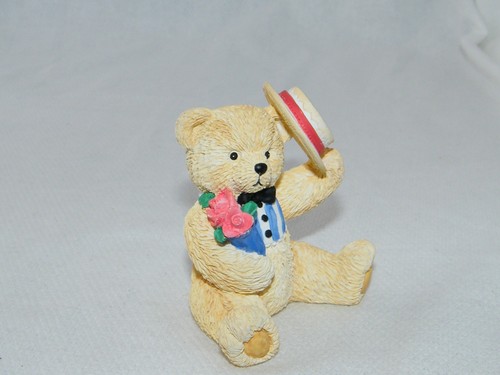 Genuine 1995 Bronson Collectibles: Bear w/ Vest, Bow Tie, Skimmer Hat & Flower - Picture 4 of 7