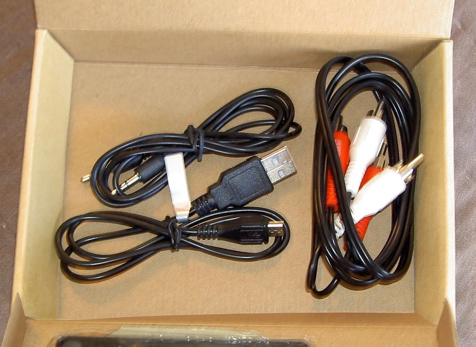 TaoTronics Model TT-BR02 Wireless Stereo Receiver - Image 4 of 4