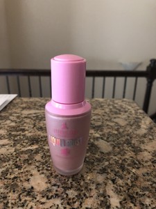 jeffree star liquid highlighter