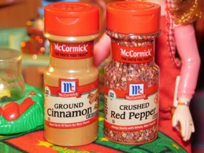 McCormick Cinnamon & Crushed Red Pepper Mini Brands fit Barbie Dollhouse Diorama