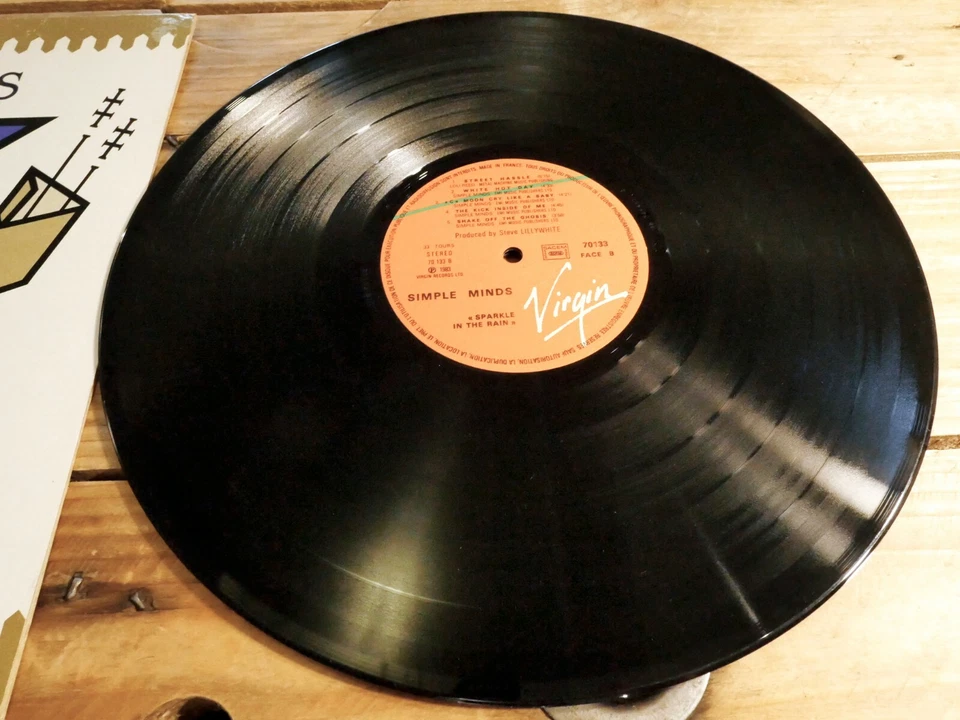 SIMPLE MINDS SPARKLE IN THE RAIN 33T LP VINYLE EX COVER EX ORIGINAL 1984 - Photo 4/4