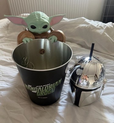 Star Wars: The Mandalorian And Grogu Popcorn Eimer & Mando Helm Getränke Becher