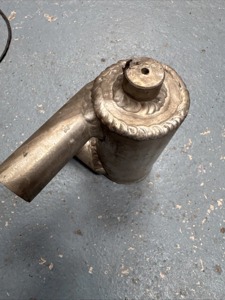 Ex-NASCAR Aluminium Swirl Pot Tank – 30mm Inlets/Outlets – Race Car - Image 2 of 3