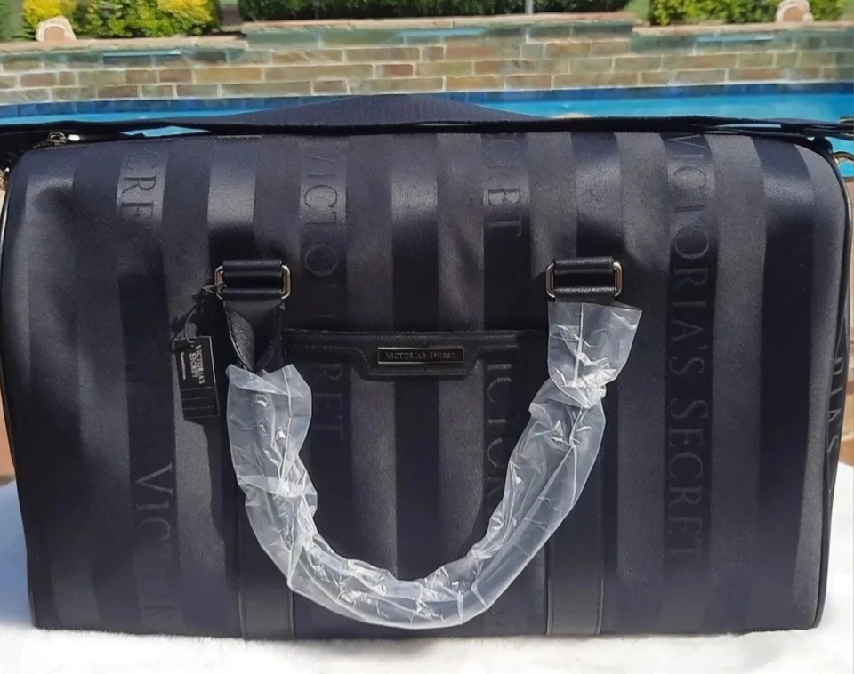 Victoria's Secret Duffle  Weekender Bag, Jacquard Black - Image 4 of 4