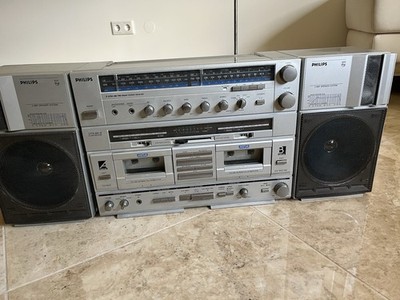 Philips D 8744 Boombox AM/FM Doppelkassettendeck AUX Kopfhörer Silber/Schwarz.
