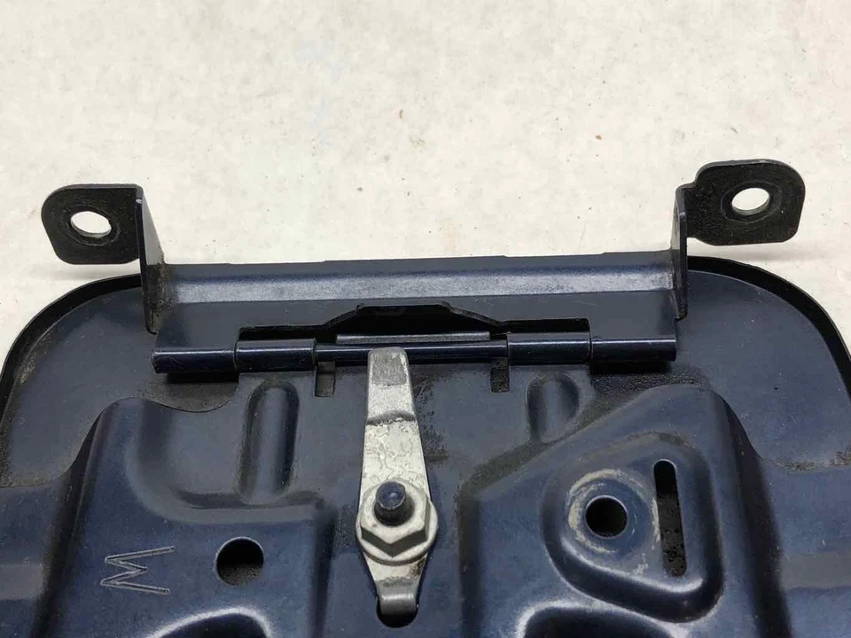 2002 - 2007 Subaru Impreza Wagon Fuel Tank Filler Gas Door Cover Lid Blue 4N8 - Image 3 of 4